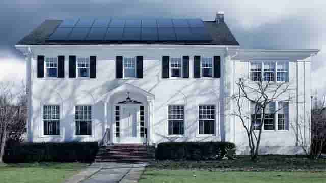 How cloudy days affect solar